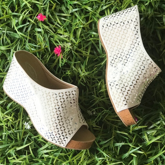 Italina SHIMMER White Comfort Peep Toe Wedge - Picture 2 of 8